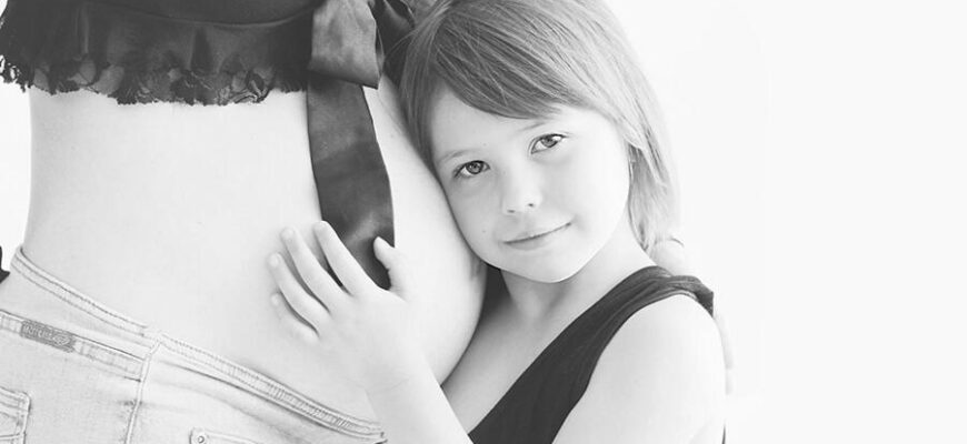 妊娠中に胸が張る症状で赤ちゃんの性別がわかるって本当？ image 0